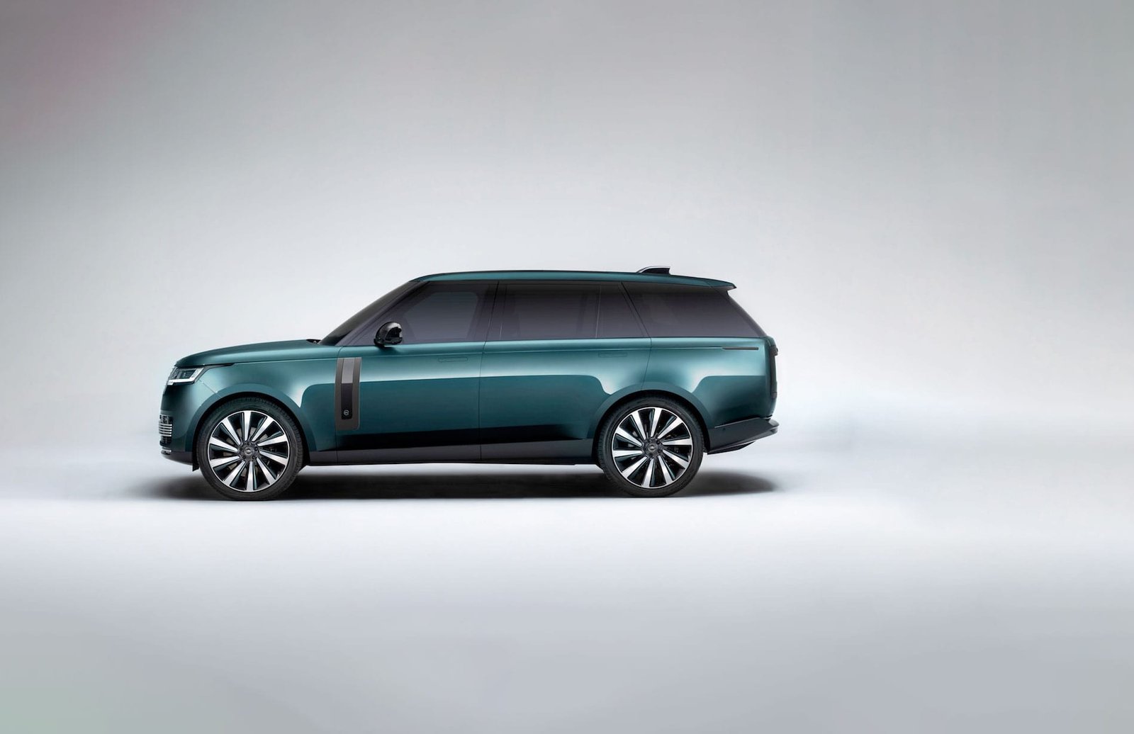 Range Rover SV Bespoke, du «tailor made» haut sur pattes