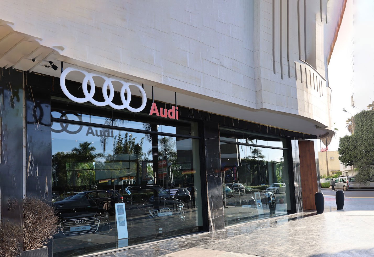 Audi Anfa, store aux anneaux… des quartiers chics